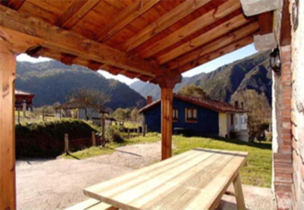 La Rotella, Calma Al Lado De Cangas De Onis Ngoại thất bức ảnh
