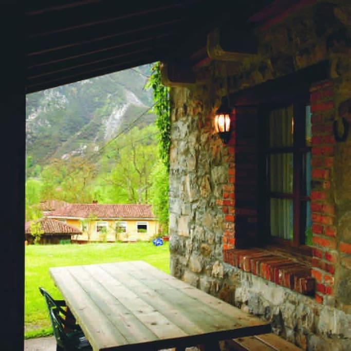 La Rotella, Calma Al Lado De Cangas De Onis Ngoại thất bức ảnh